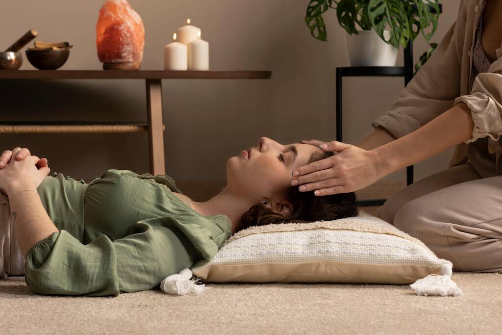 Como aliviar o Estresse com a Terapia Reiki? • Guia da Alma na TV